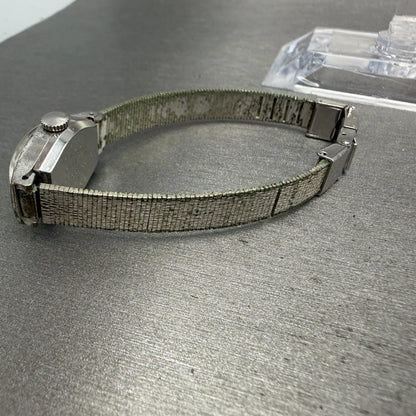 Citizen Watch Women 15mm Silver Dial Silver Toe Oval Manual 4-680758 Runs VTG12