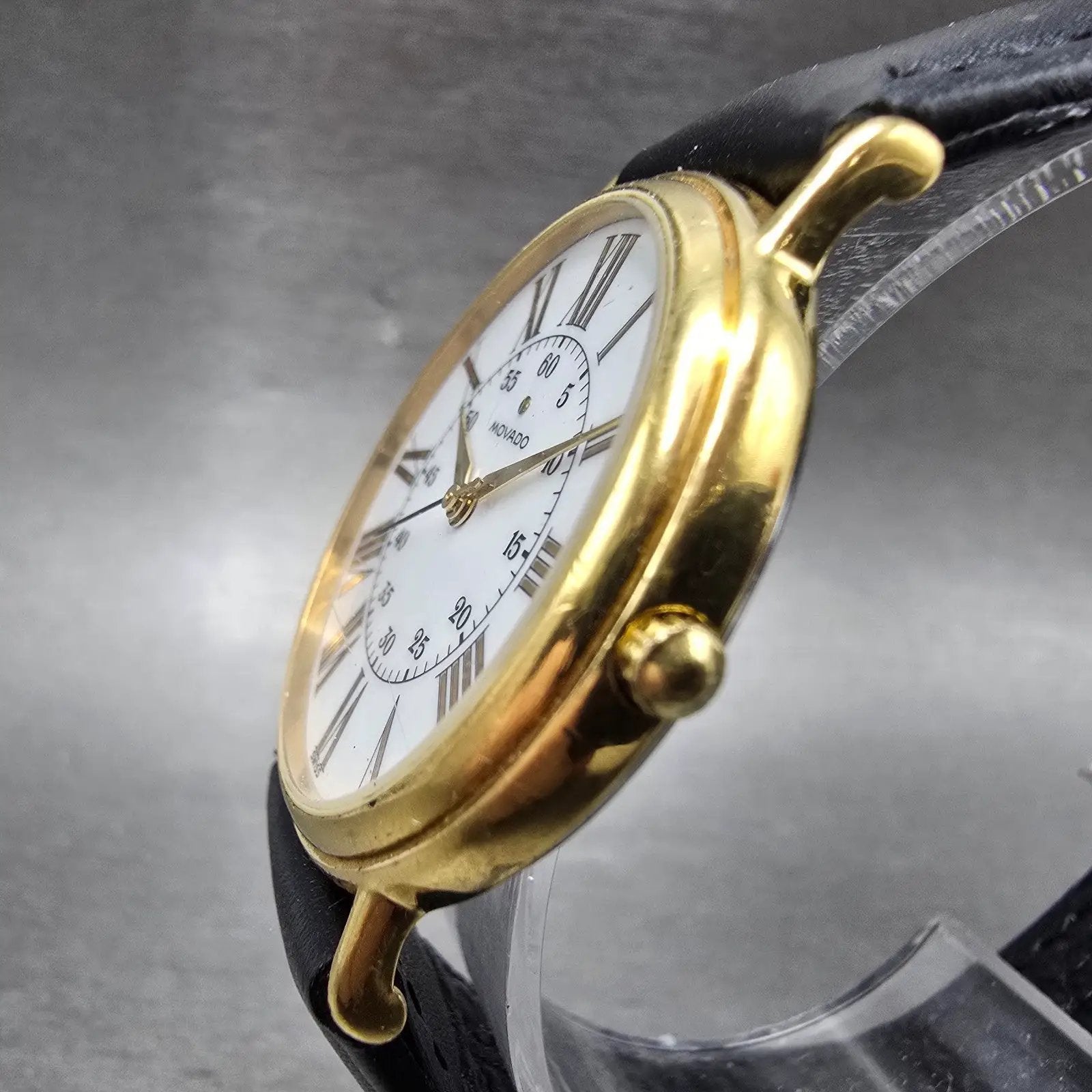 Movado Watch Men 34mm White Dial Gold Tone Round 87-59-885 New Battery LP2