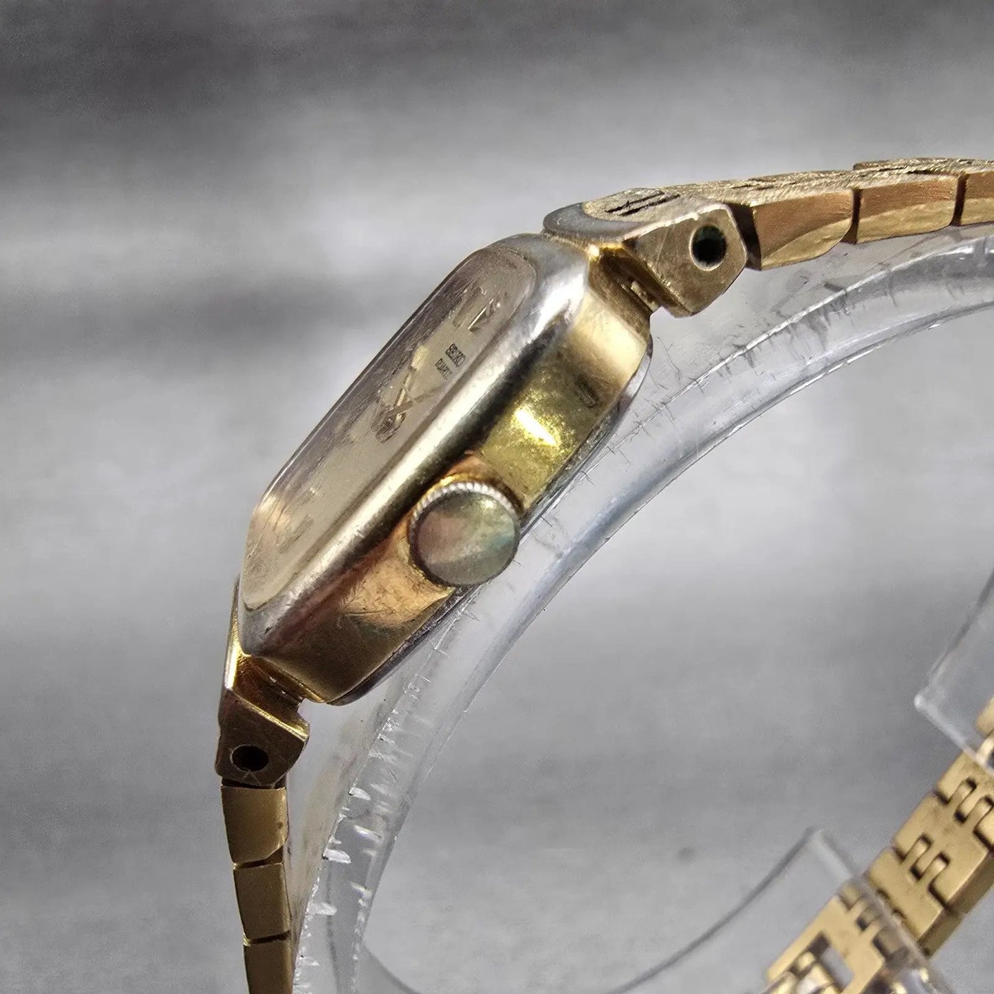 Seiko Watch Women 16mm Gold Dial Gold Tone Rectangle 1400-7619 New Battery VTG2