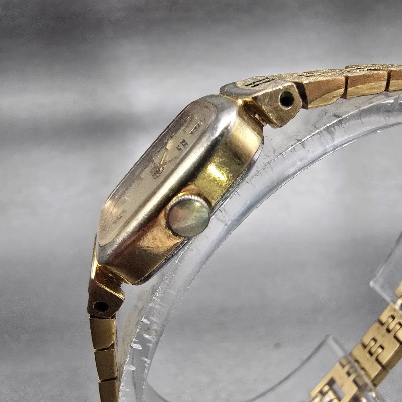Seiko Watch Women 16mm Gold Dial Gold Tone Rectangle 1400-7619 New Battery VTG2