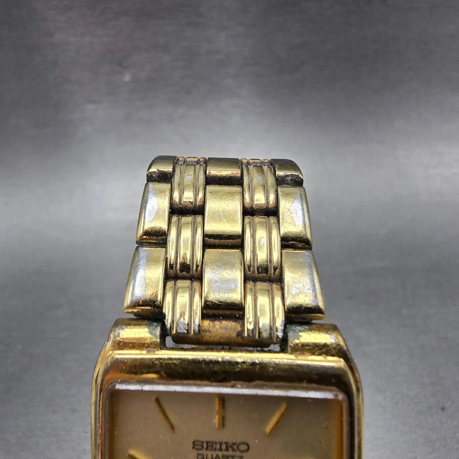 Seiko Watch Men 27mm Champagne Dial Gold Tone Date Rectangle 7N29-5B29 PARTS5