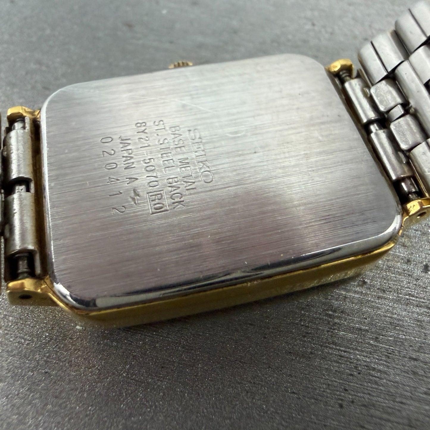 Seiko SX Tank Watch Men 25mm White Dial Gold Tone 8Y21-5070 New Battery Vintage9