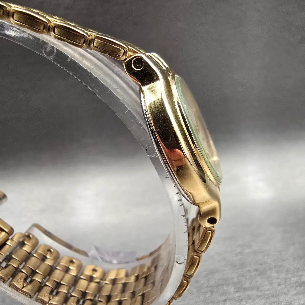 Citizen Watch Women 22mm Cream Dial Gold Tone Round 1020-S54554 New Battery KLD3