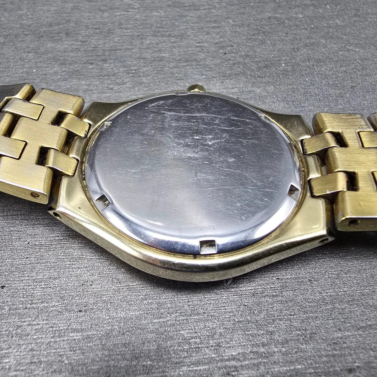 Citizen Eco-Drive Watch Men 38mm White Dial Gold Date READ!!!! E111E111-S04952113