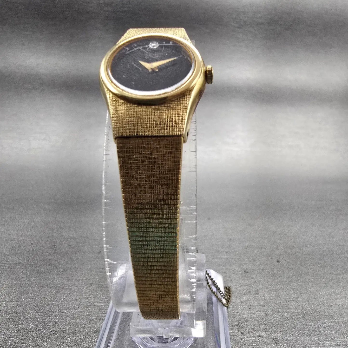 Seiko Watch Women 17mm Black Dial Gold Tone Oval 2Y00-0069 New Battery Vintage5