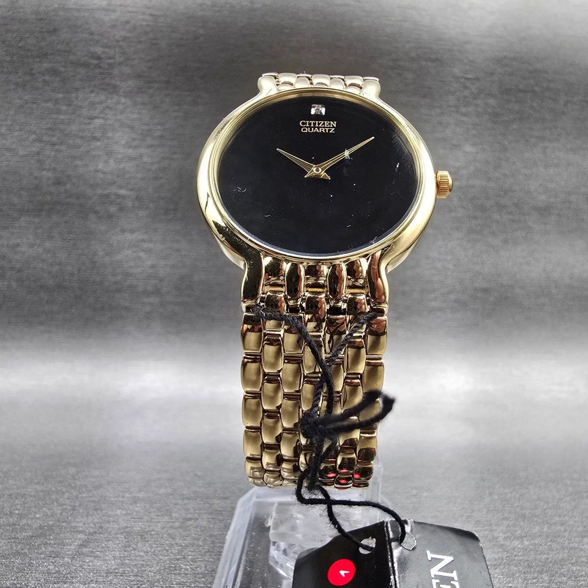 Citizen Watch Men 32mm Black Dial Gold Tone Round 1020-S54562 New Battery NOS5