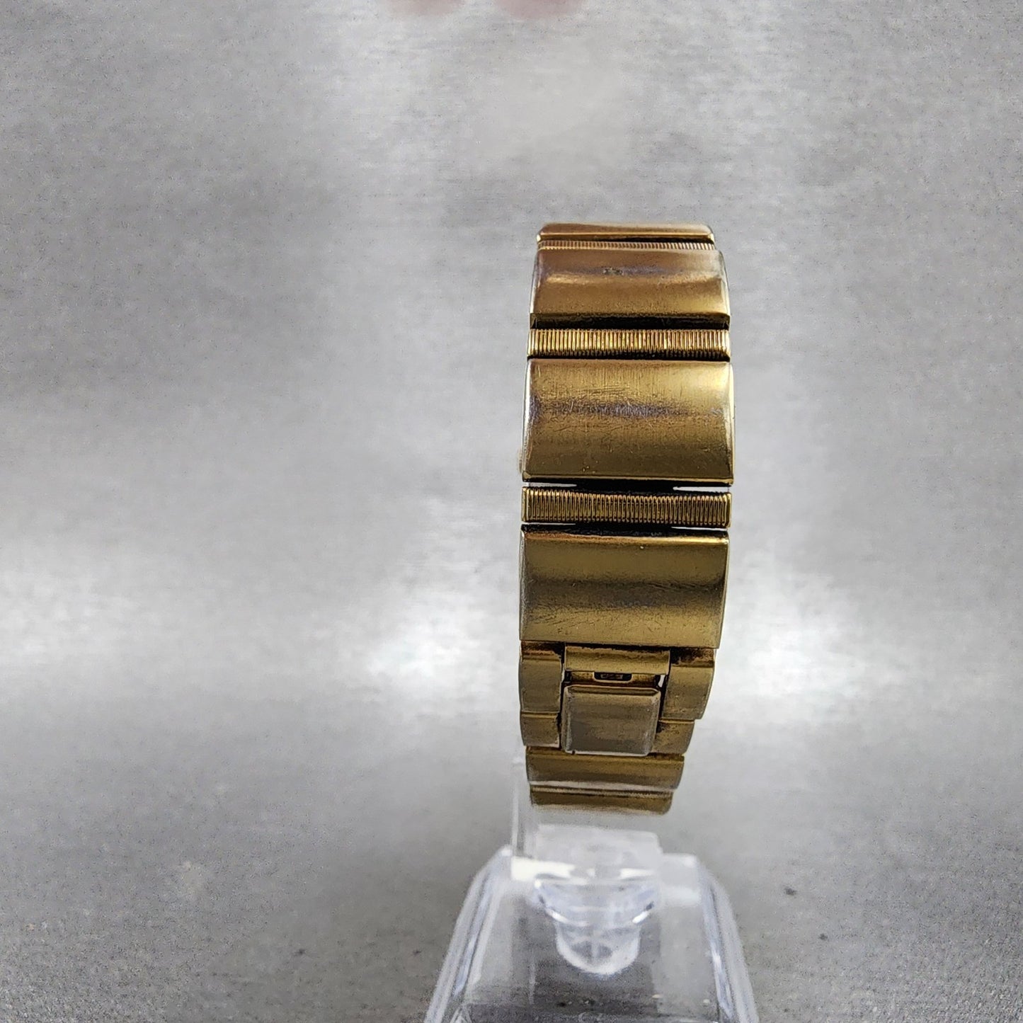Seiko Tank Watch Women 20mm White Dial Gold Tone Square V4006530 New Battery7