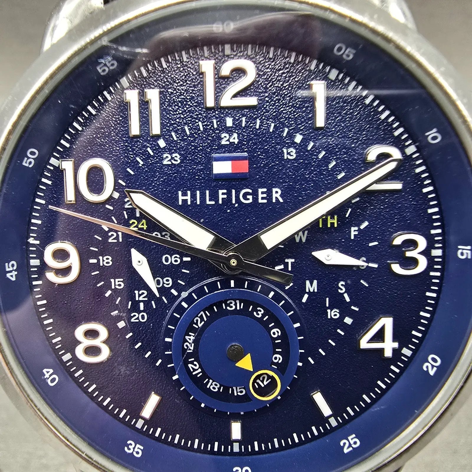 Tommy Hilfiger Briggs Watch Men 46mm Blue Dial Steel Daydate Round New Battery1