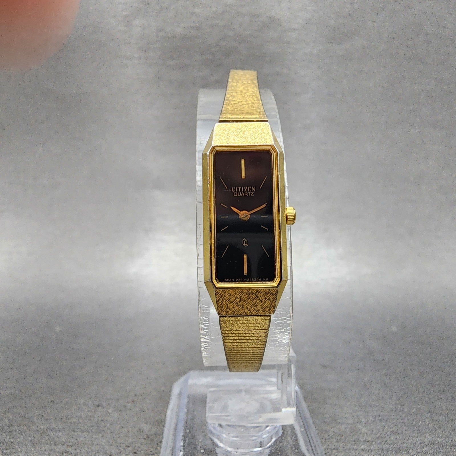 Citizen CQ Tank Watch Women 13mm Black Dial Gold Tone 2250223373 New Battery5