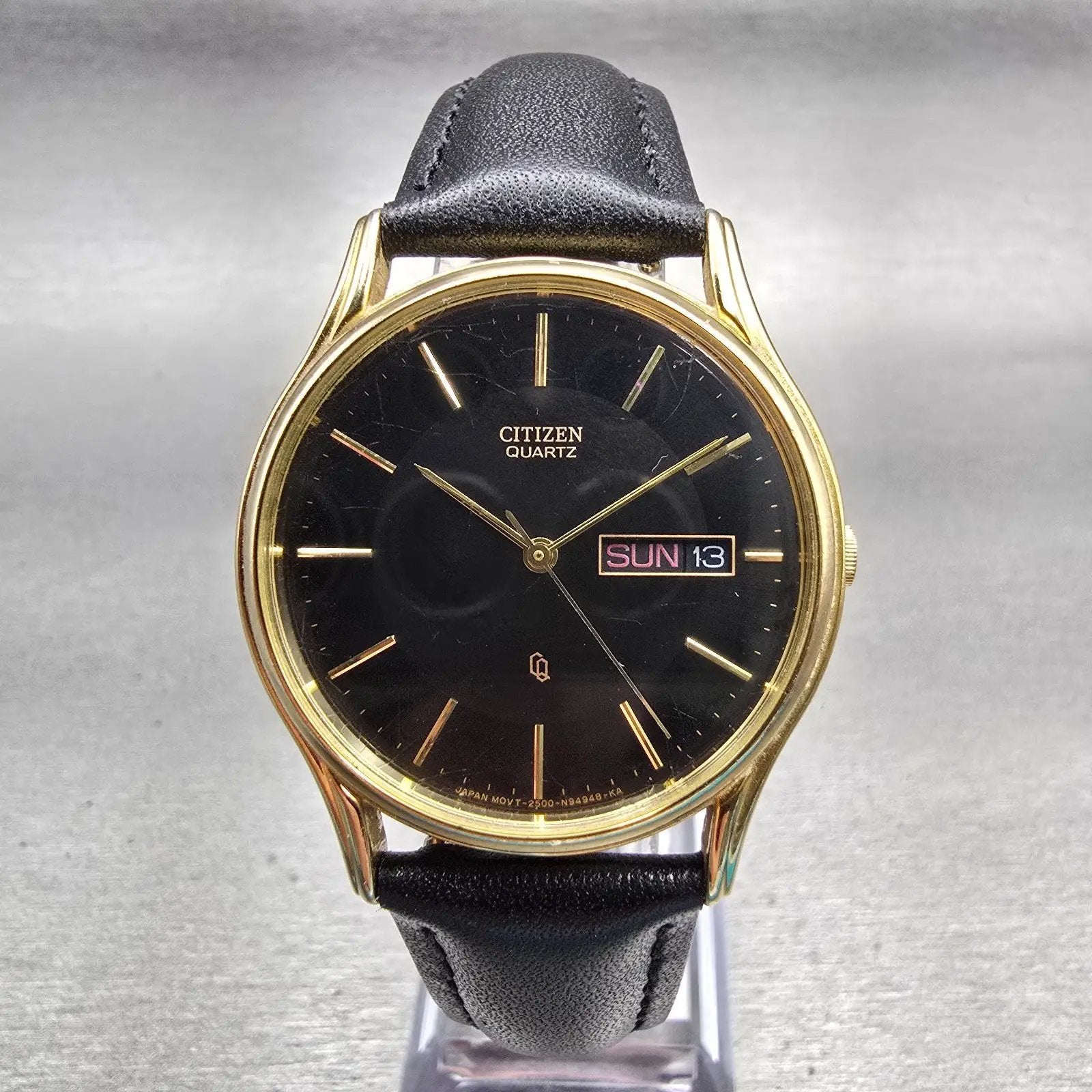 Citizen CQ Watch Men 34mm Black Dial Gold Tone Daydate 2500-S76418 New Battery0