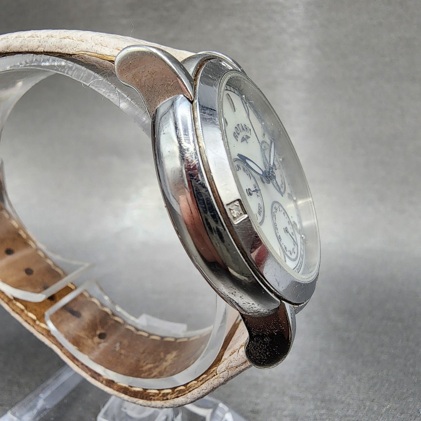 Rotary Rocks Watch Women 35mm MOP Dial Steel Daydate Round Diamond New Battery3