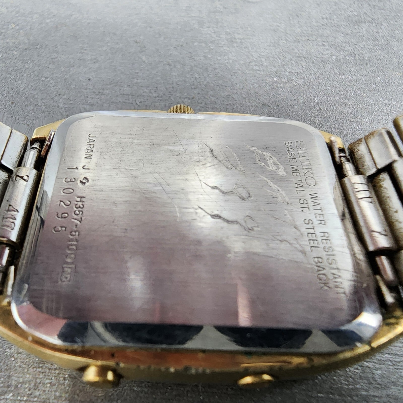 Seiko Analog Digital Watch Men 32mm Gold Dial Gold Tone H3575109 New Battery9
