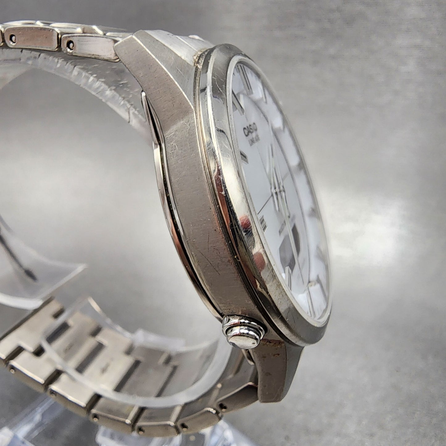 Casio Lineage Multiband 6 Watch Men 40mm White Dial Titanium Solar Runs3