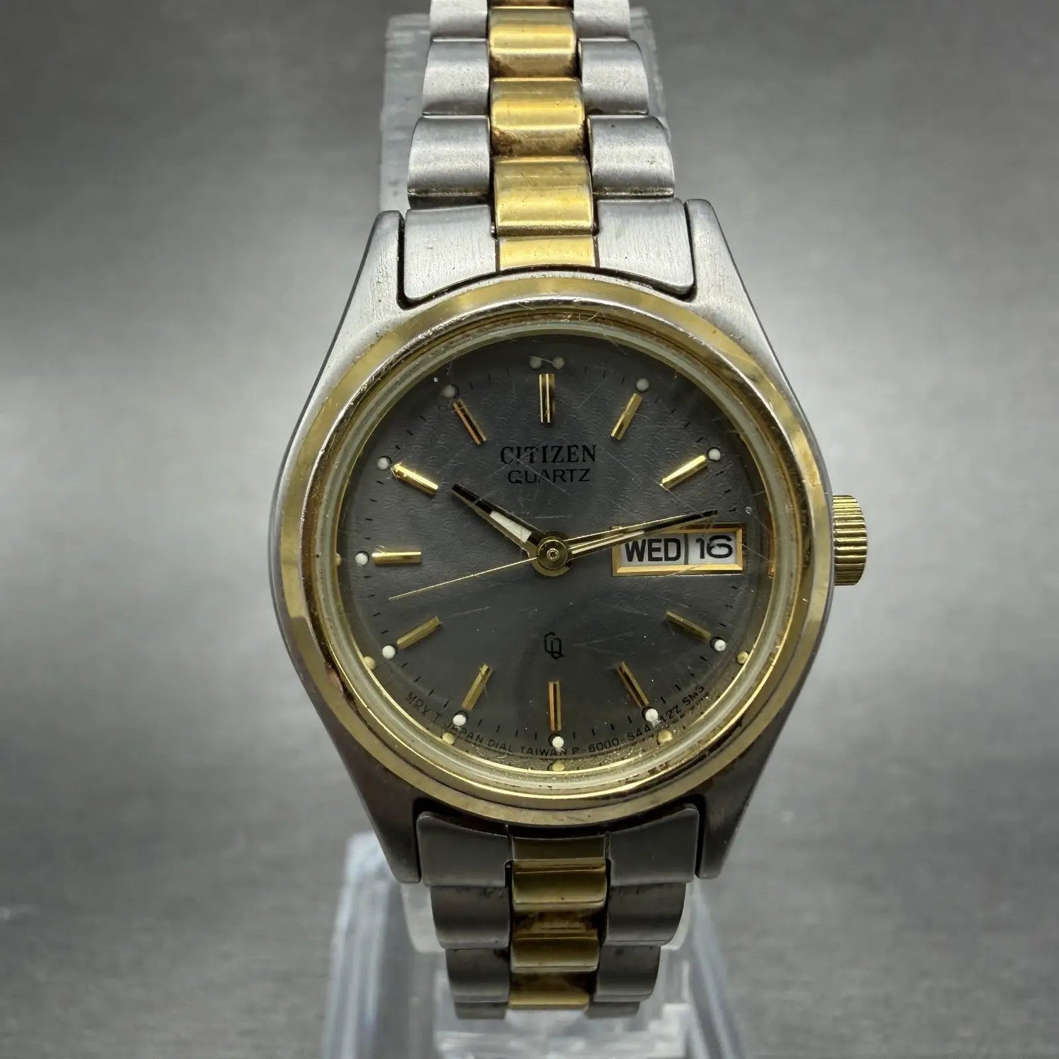 Citizen CQ Watch Women 24mm Gray Dial Two Tone Daydate 6000-K04069 New BatteryAB0
