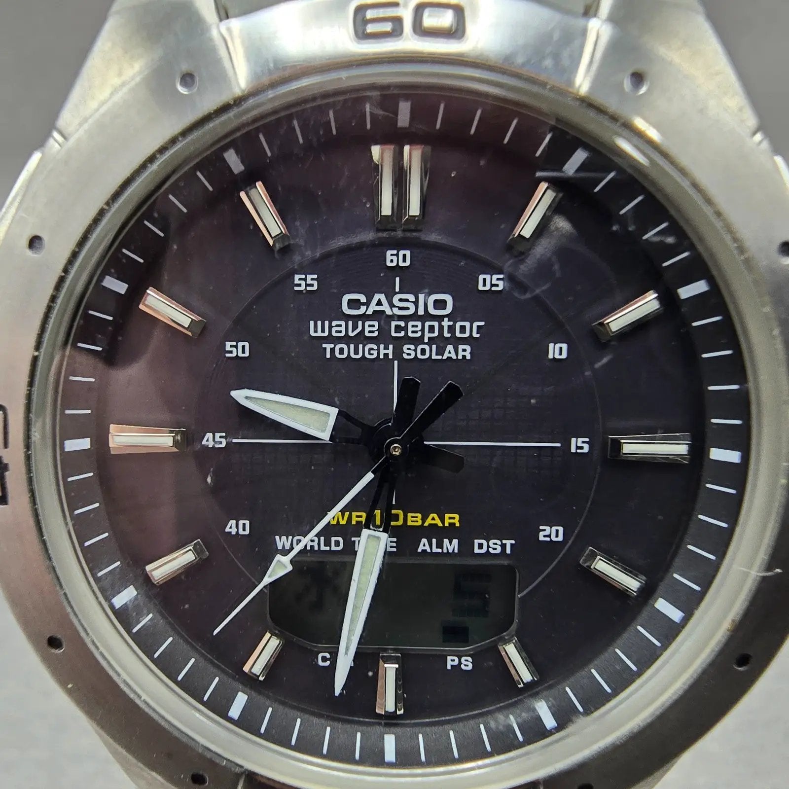 Casio Wave Ceptor Watch WVA-470 Men 42mm Black Dial Silver Alarm Chronograph LP1