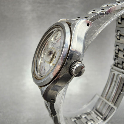 Seiko Chorus Watch Women 25mm Silver Dial Silver Tone Date Manual 2118-0200 Runs