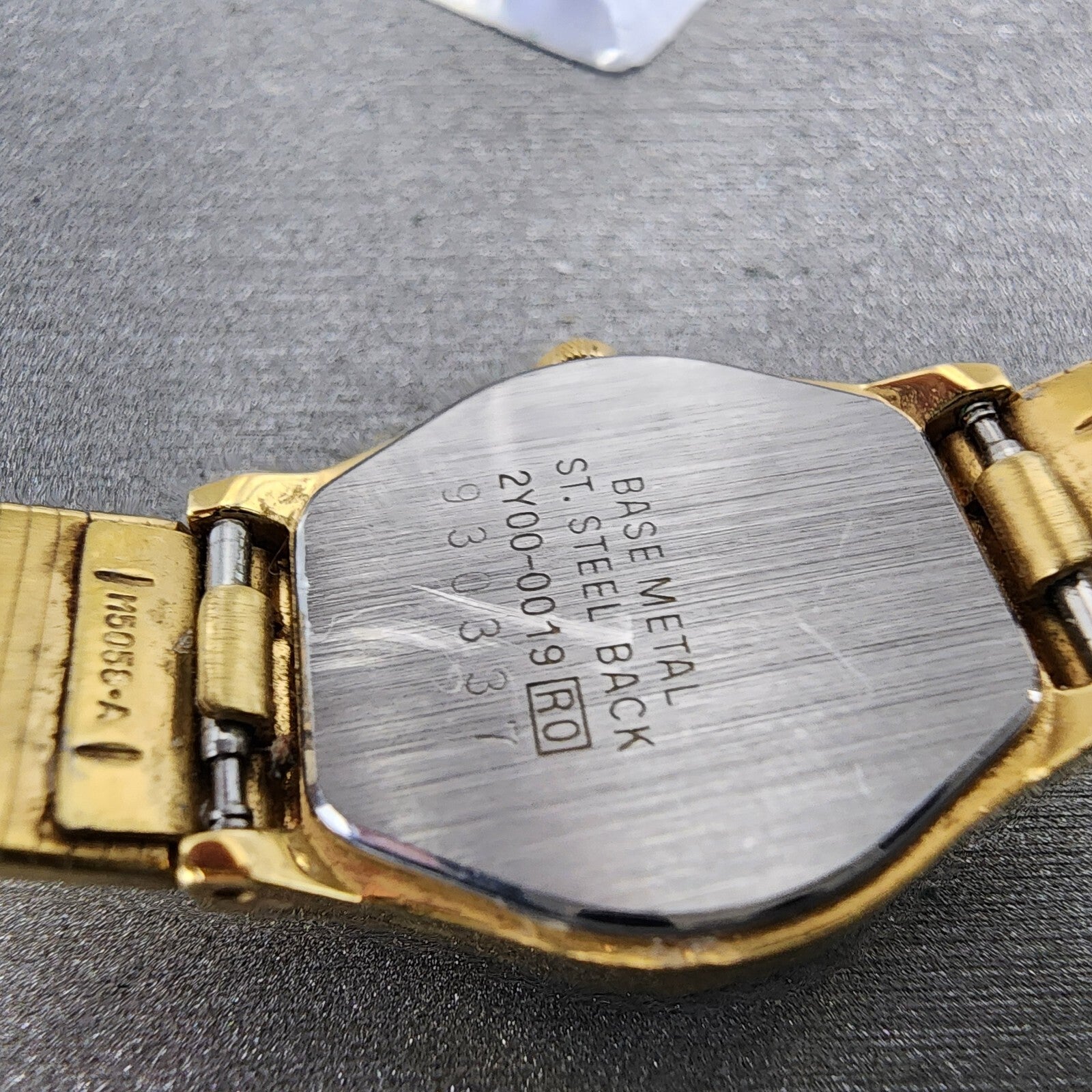 VTG Seiko Watch Women 17mm Champangne Dial Gold Tone Round 2Y000019 New Battery9