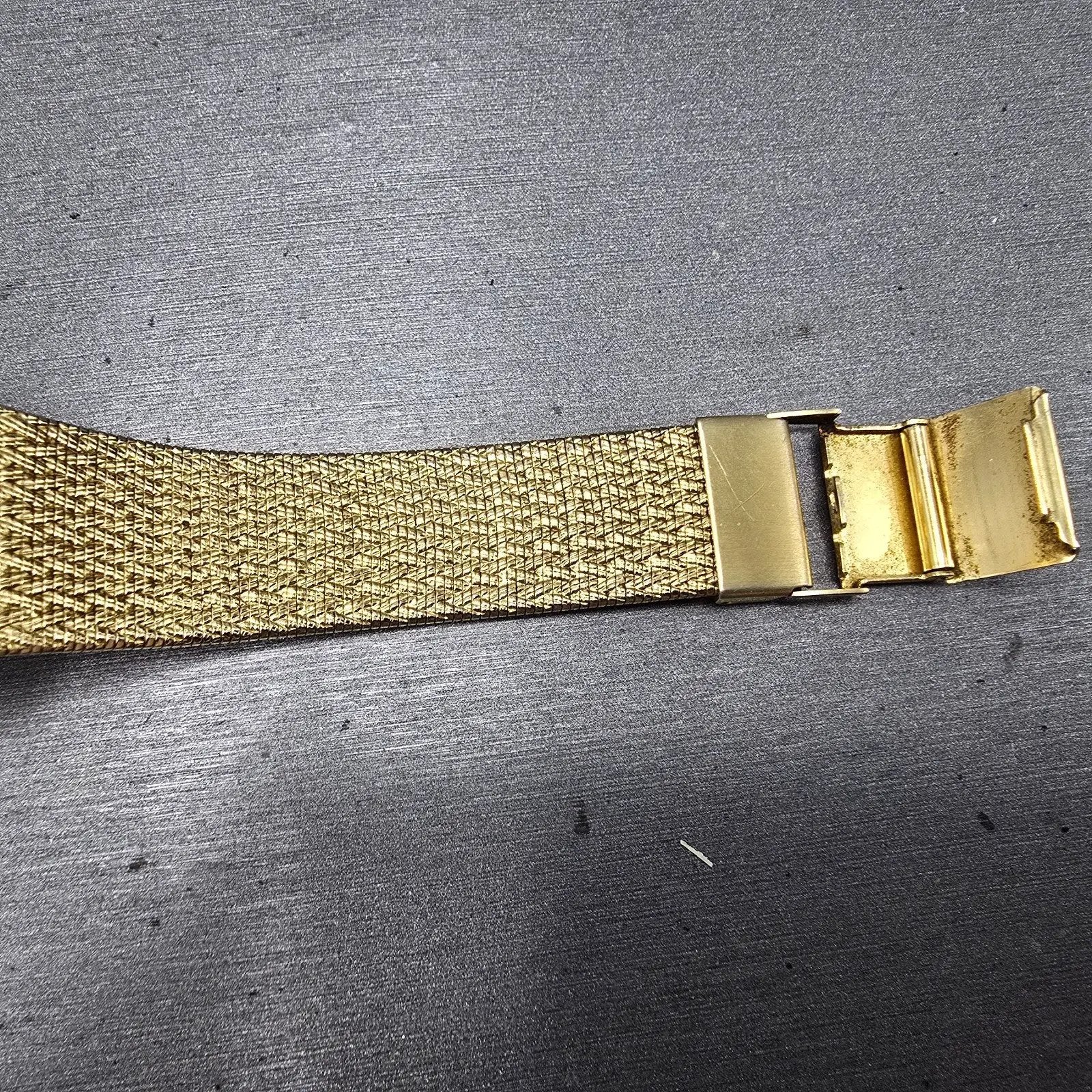 Seiko Tank Watch Men 25mm Champagne Dial Gold Tone Rectangle 5Y30-5B49 PARTS7