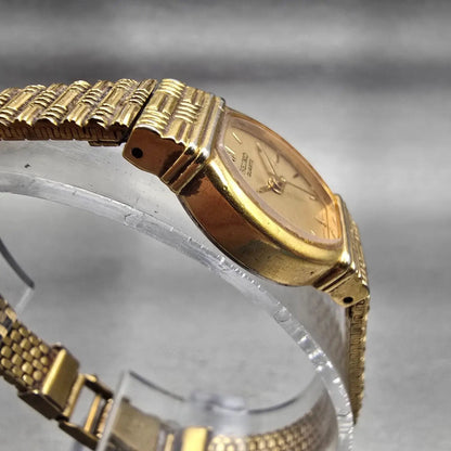 Seiko Watch Women 17mm Gold Dial Gold Tone Oval 2Y01-5C19 New Battery Vintage3