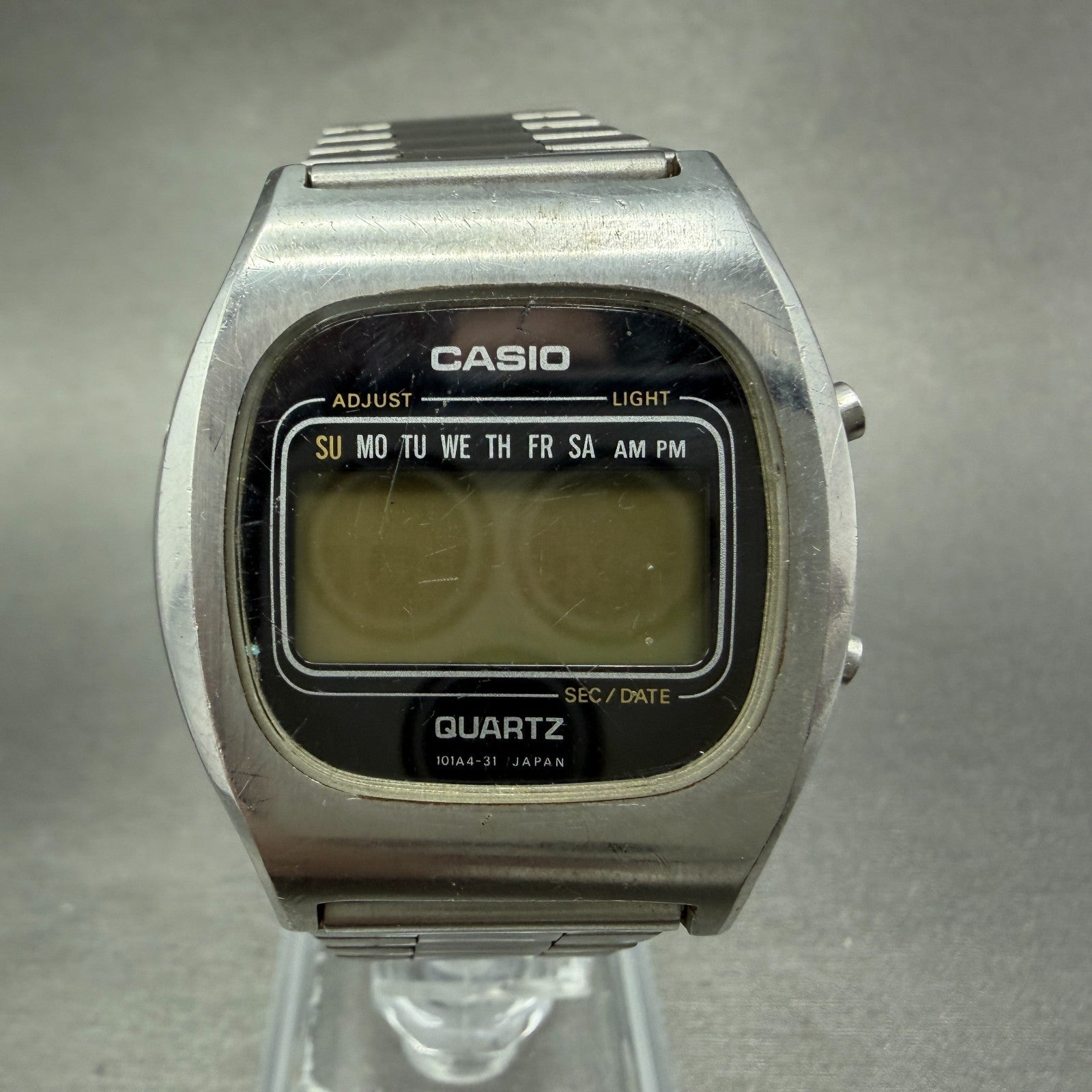 Casio 54QS-25 Watch Men 35mm Digital Silver Tone Round Daydate VTG PARTS0