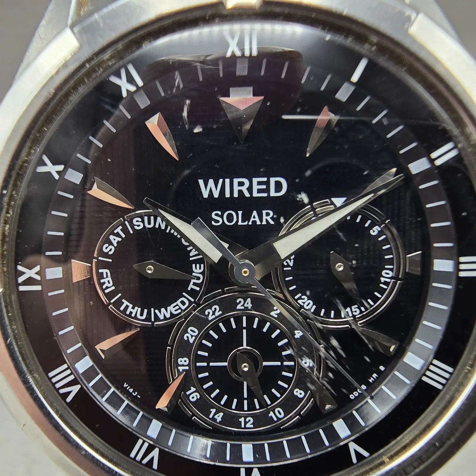 Seiko Wired Chronograph Solar Watch Men 42mm Black Dial Steel Daydate Round Runs1