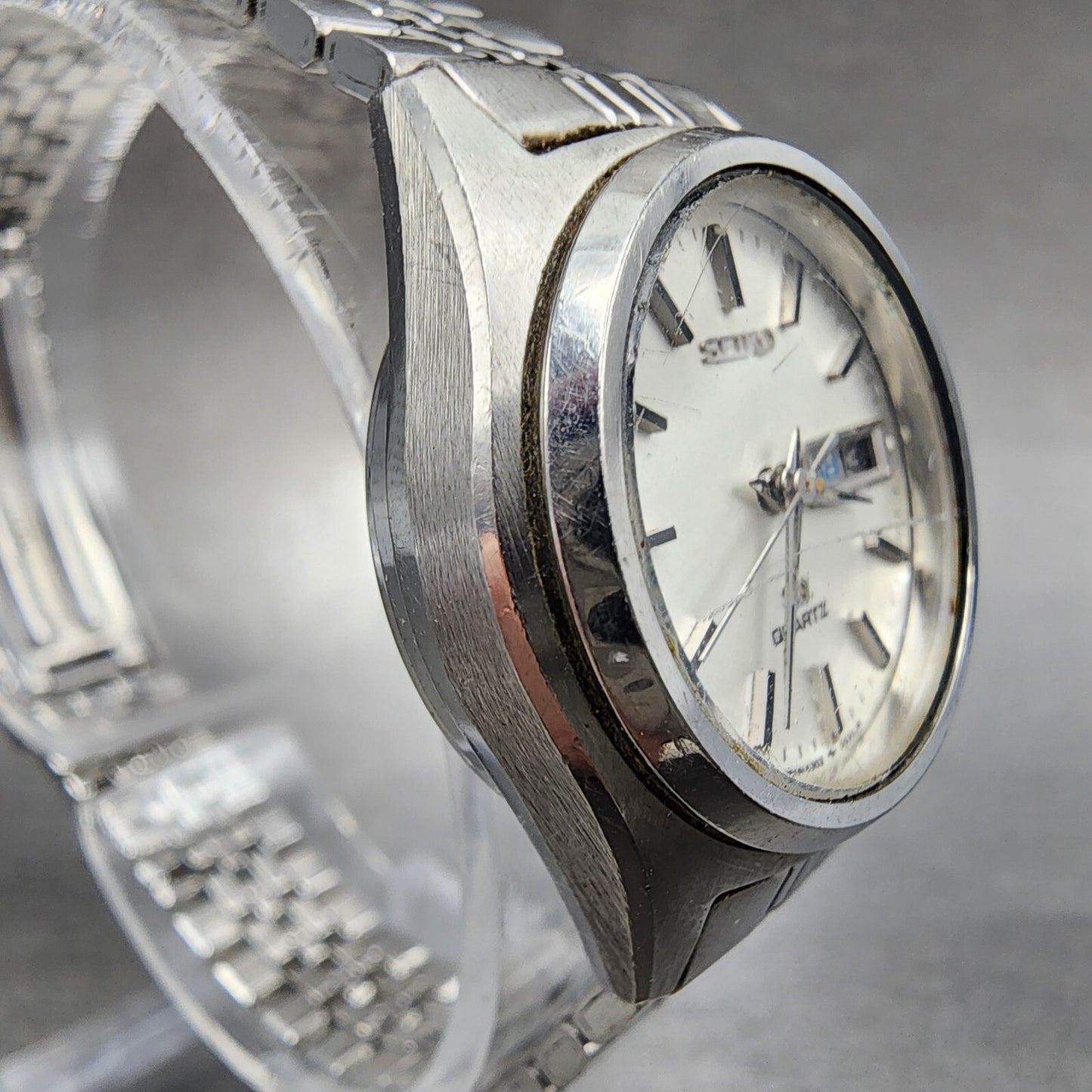 Seiko SQ Watch Women 24mm White Dial Silver Tone Daydate Round 43030029 New Bat3