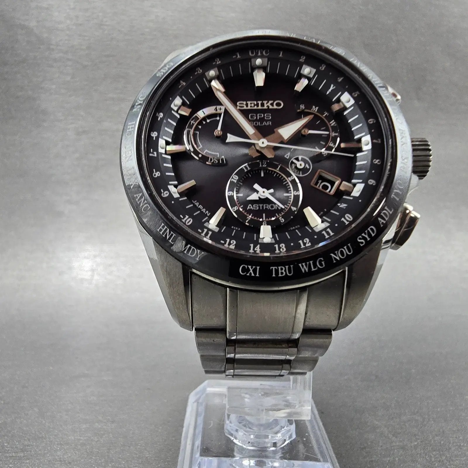 Seiko Astron GPS Watch Men45mm Black Dial Titanium Date World Time Solar Works5