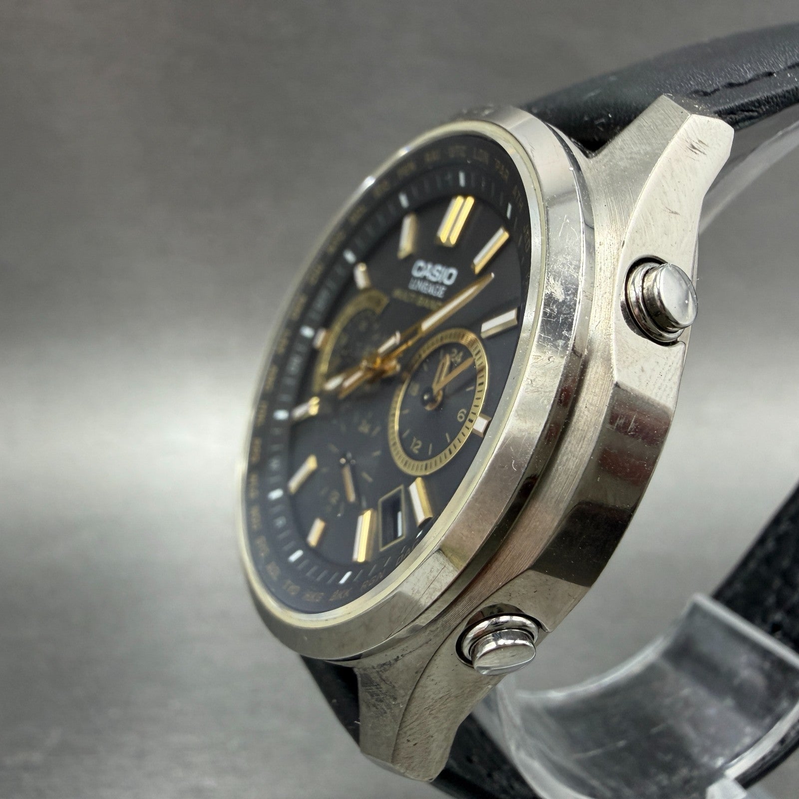 Casio Lineage LIW-M610TDS Watch Men 42mm Black Dial Titanium Date Solar Runs2