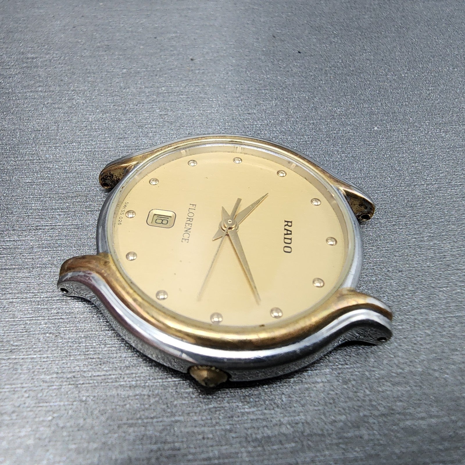 Rado Florence Watch Men 32mm Gold Dial Two Tone Date Round 129.3644.4 New Batt5