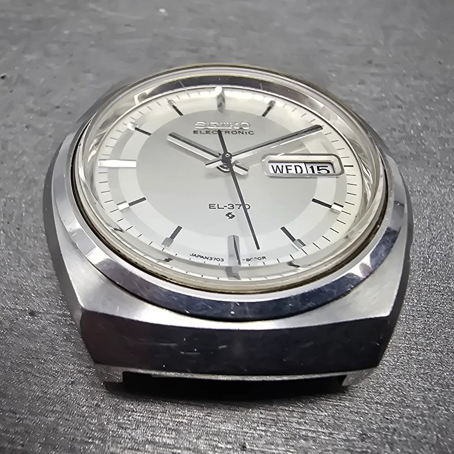 Seiko Electronic EL-370 Watch Men 39mm Silver Dial Steel Daydate 3703-8020 PARTS3