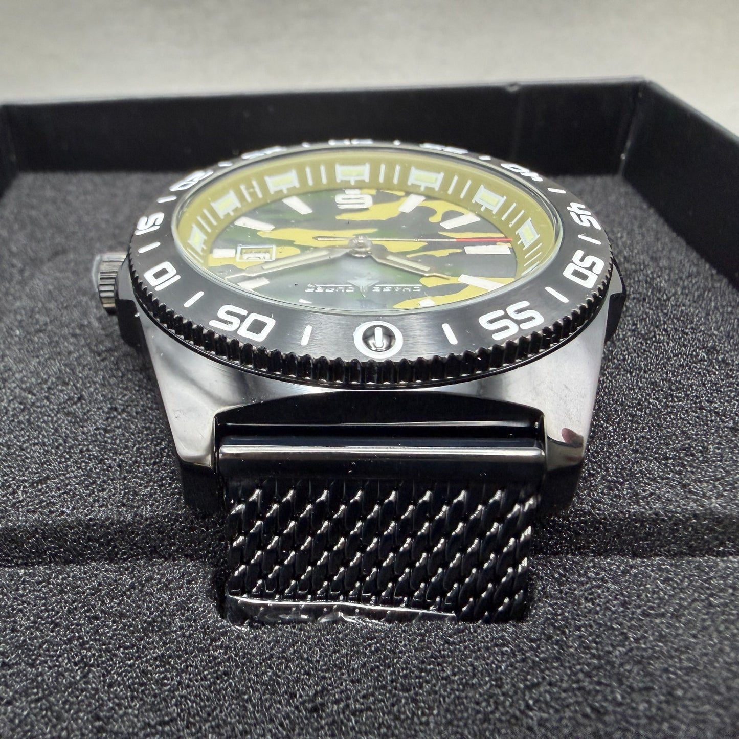 Chase Durer Dive Watch Men 46mm Green Camo Dial Black Tone Date CDW-01824