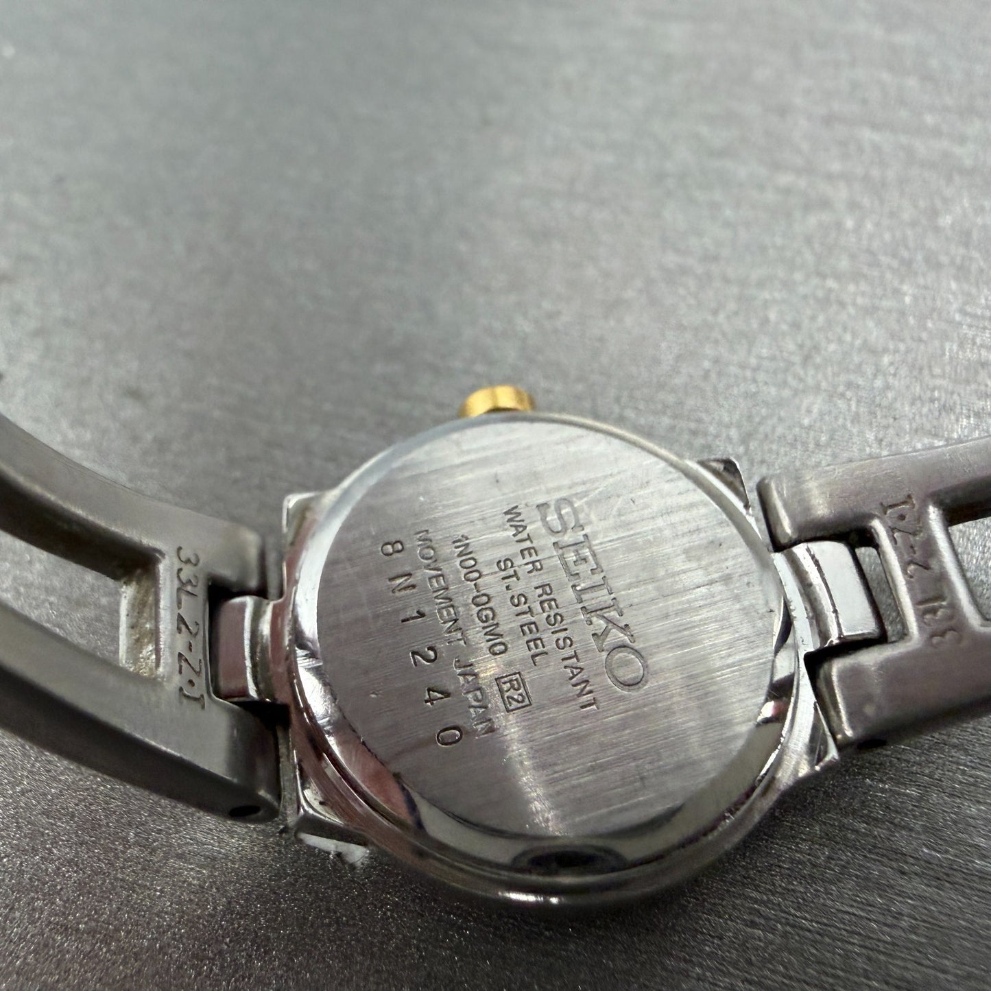 Seiko Watch Women 20mm White Dial Two Tone Round 1N00-0GM0 New Battery Vintage9
