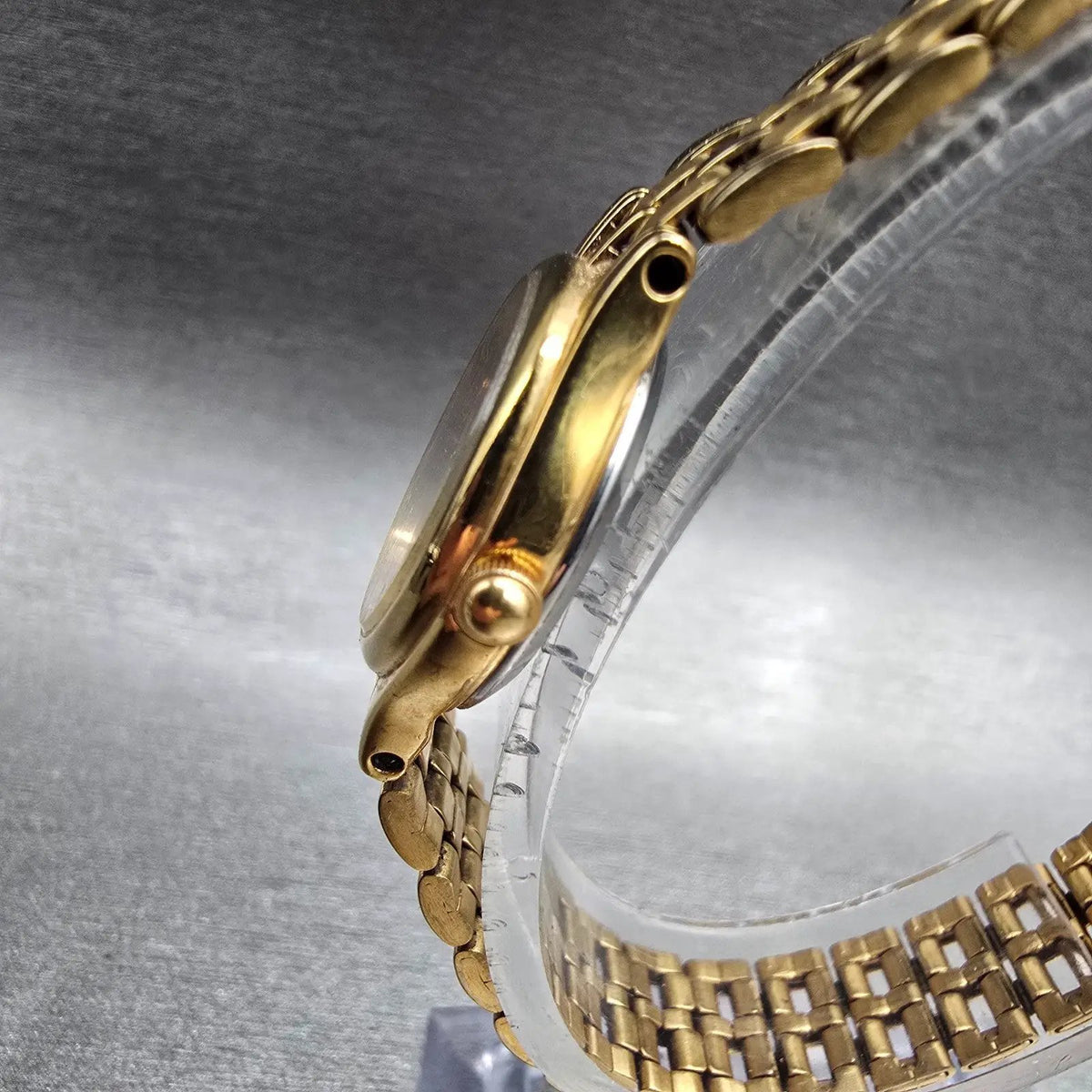 Citizen CQ Watch Women 20mm Champagne Dial Gold Tone 5930-S29762 New Battery JKL4