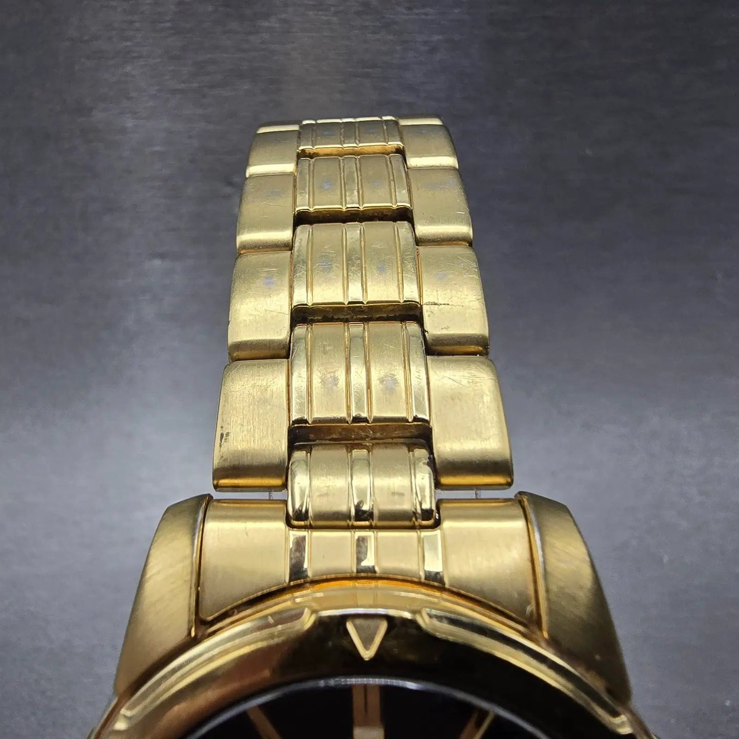 Seiko Solar Watch Men 39mm Black Dial Gold Tone Daydate Round V158-0AD0 Runs NUI4