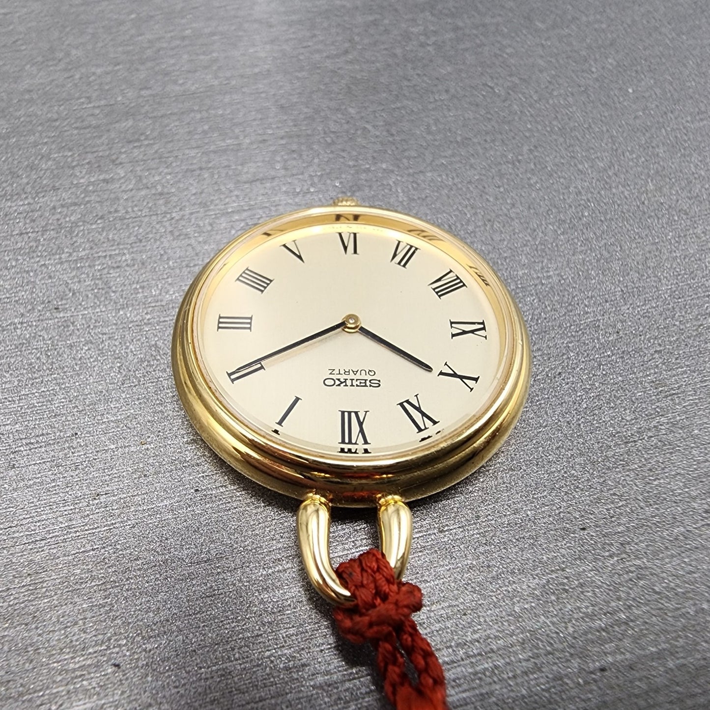 Seiko Pocket Watch Women 27mm Champagne Dial Gold Tone 14000800 New Battery5