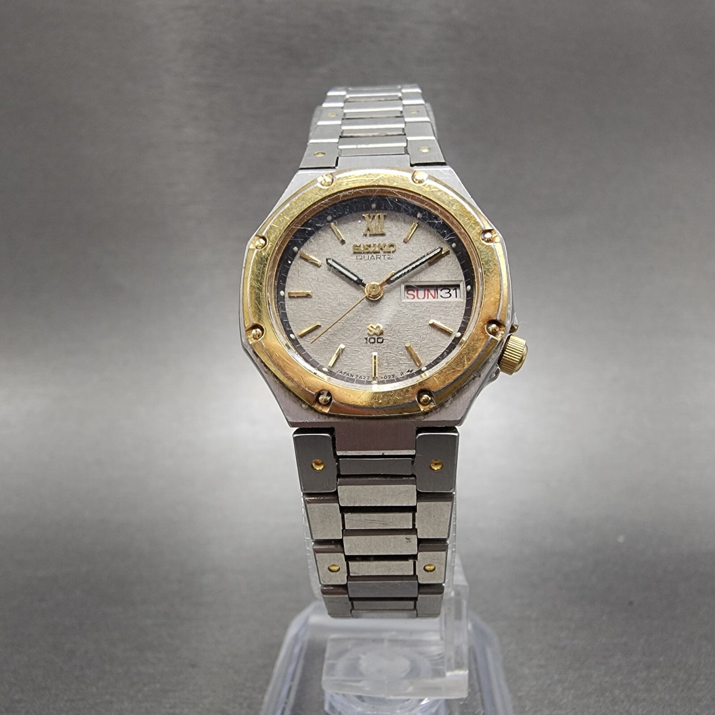 Seiko SQ 100 Watch Women 25mm Gray Dial Two Tone Daydate Octagon New Battery5