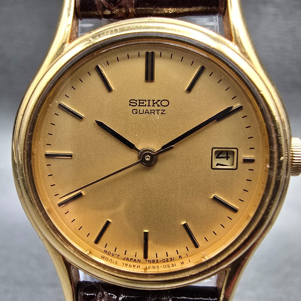 Seiko Watch Women 25mm Gold Dial Gold Tone Date Round 7N82-0101 New Battery JDM1
