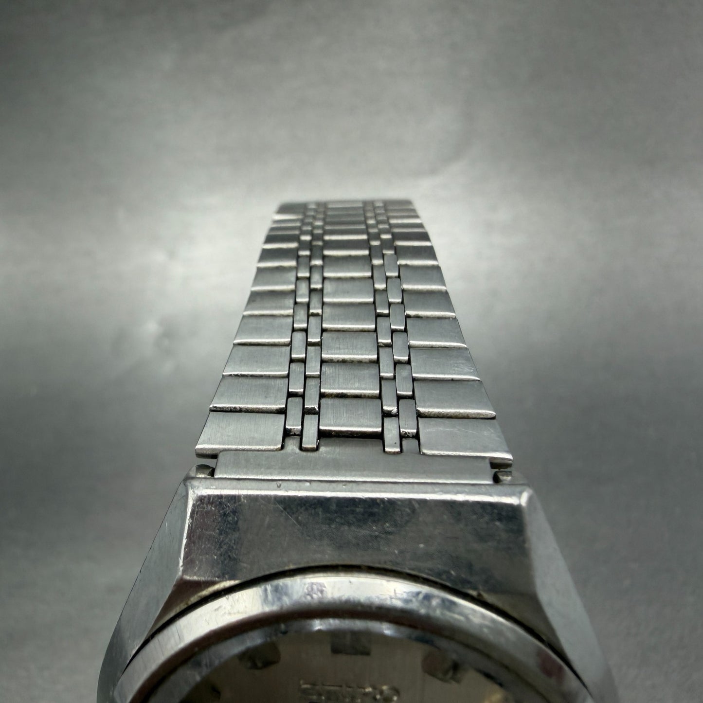 Seiko QR Watch Men 36mm Silver Dial Silver Tone Daydate 3863-8010 New Battery4