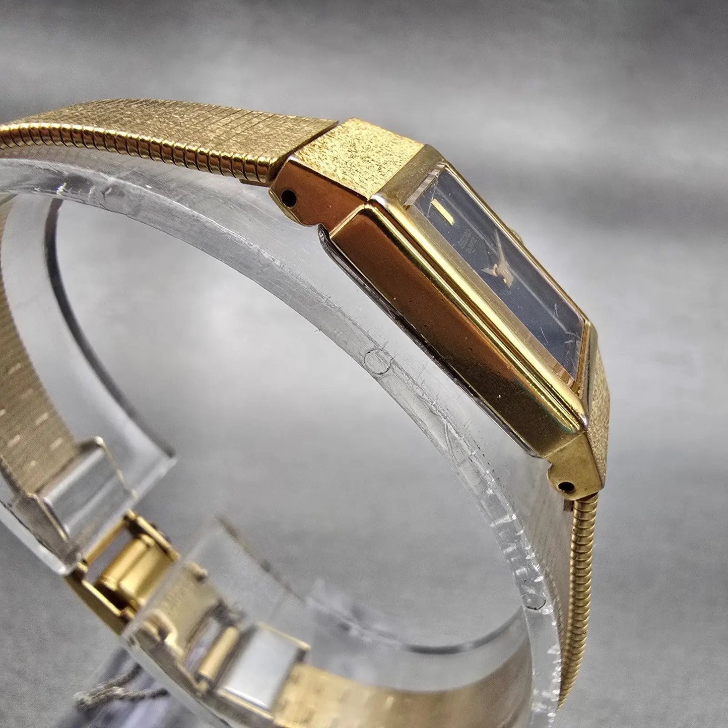 Seiko Watch Women 12mm Black Dial Gold Tone Rectangle 2E20-5490 New Battery VTG3