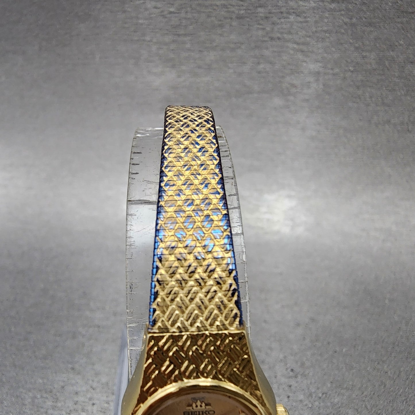 Seiko watch Women 18mm Gold Dial Gold Tone Oval V4015310 New Battery Vintage4