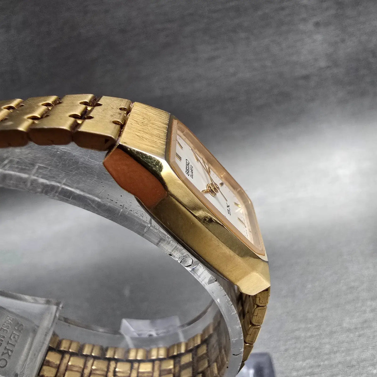 Seiko SX Tank Watch Women 17mm White Dial Gold Rectangle 2Y01-5D20 New Battery3