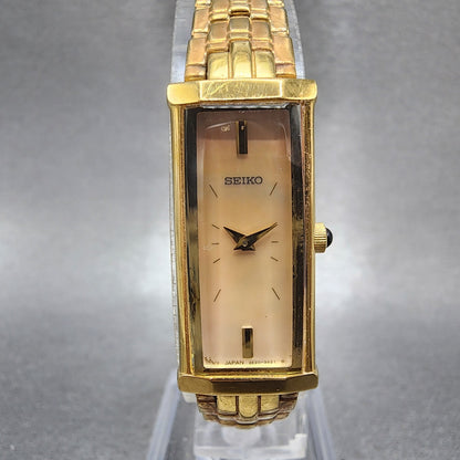 Seiko Tank Watch Women 14mm MOP Dial Gold Tone Rectangle 2e207609 New Battery0