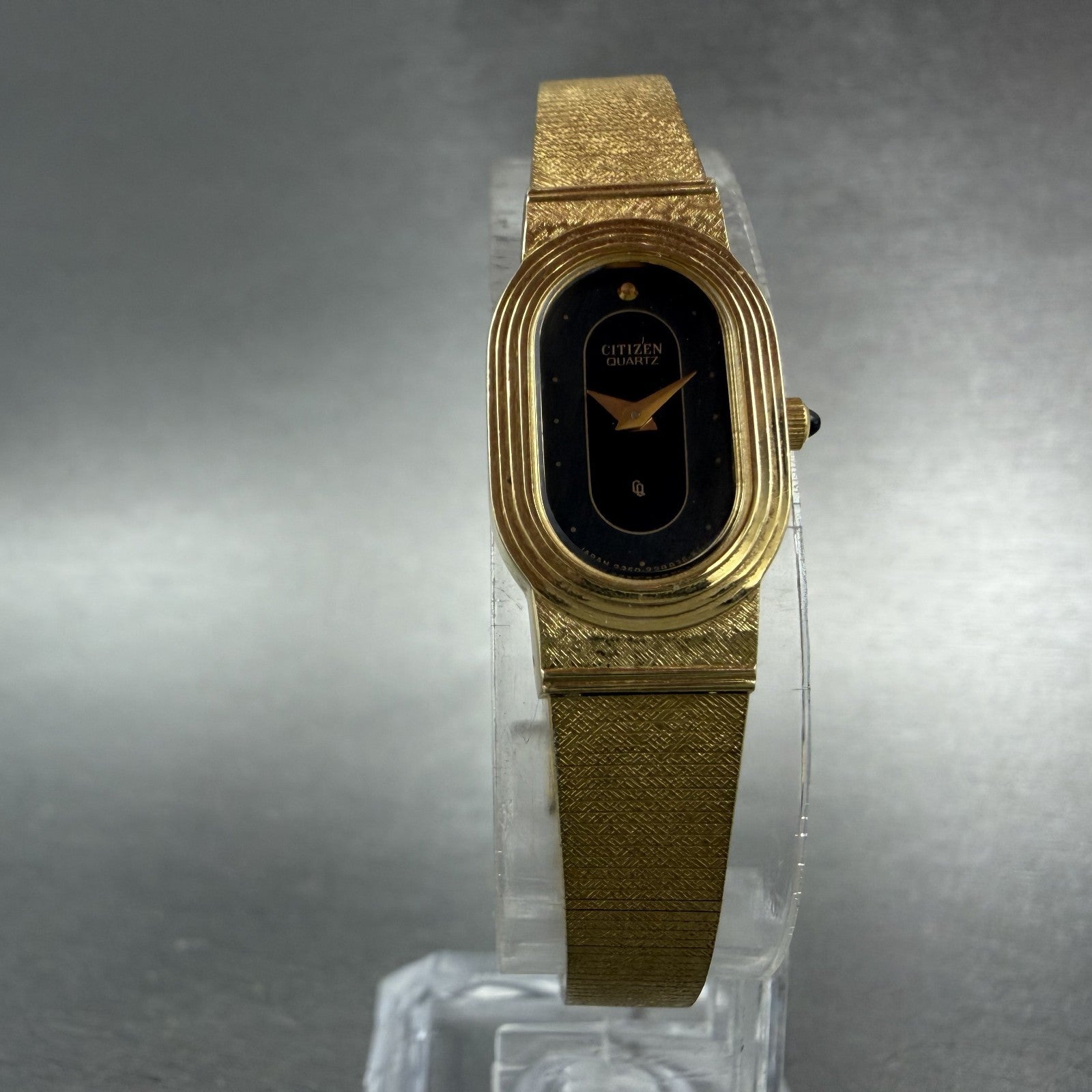 Citizen CQ Watch Women 14mm Black Dial Gold Tone Oval 2250-224884 New Battery5