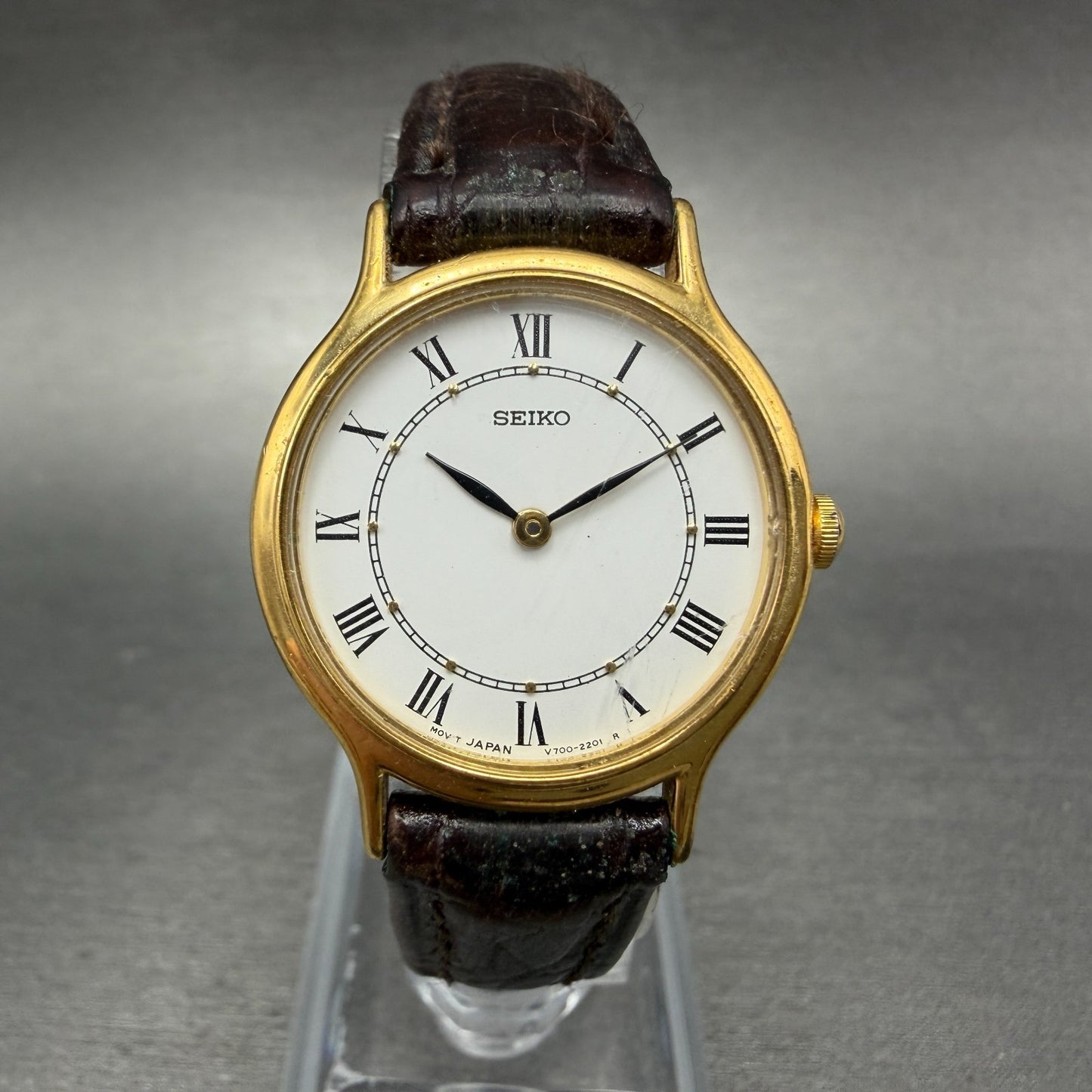 Seiko Watch Women 26mm White Dial Gold Tone Round Vinatge V700-6091 New Battery0