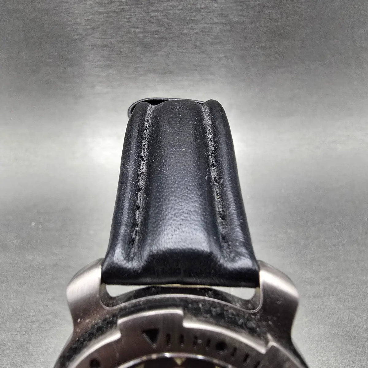 Victorinox Sprots Line Dive Watch Men 37mm Black Dial Silver Date Round PARTS5