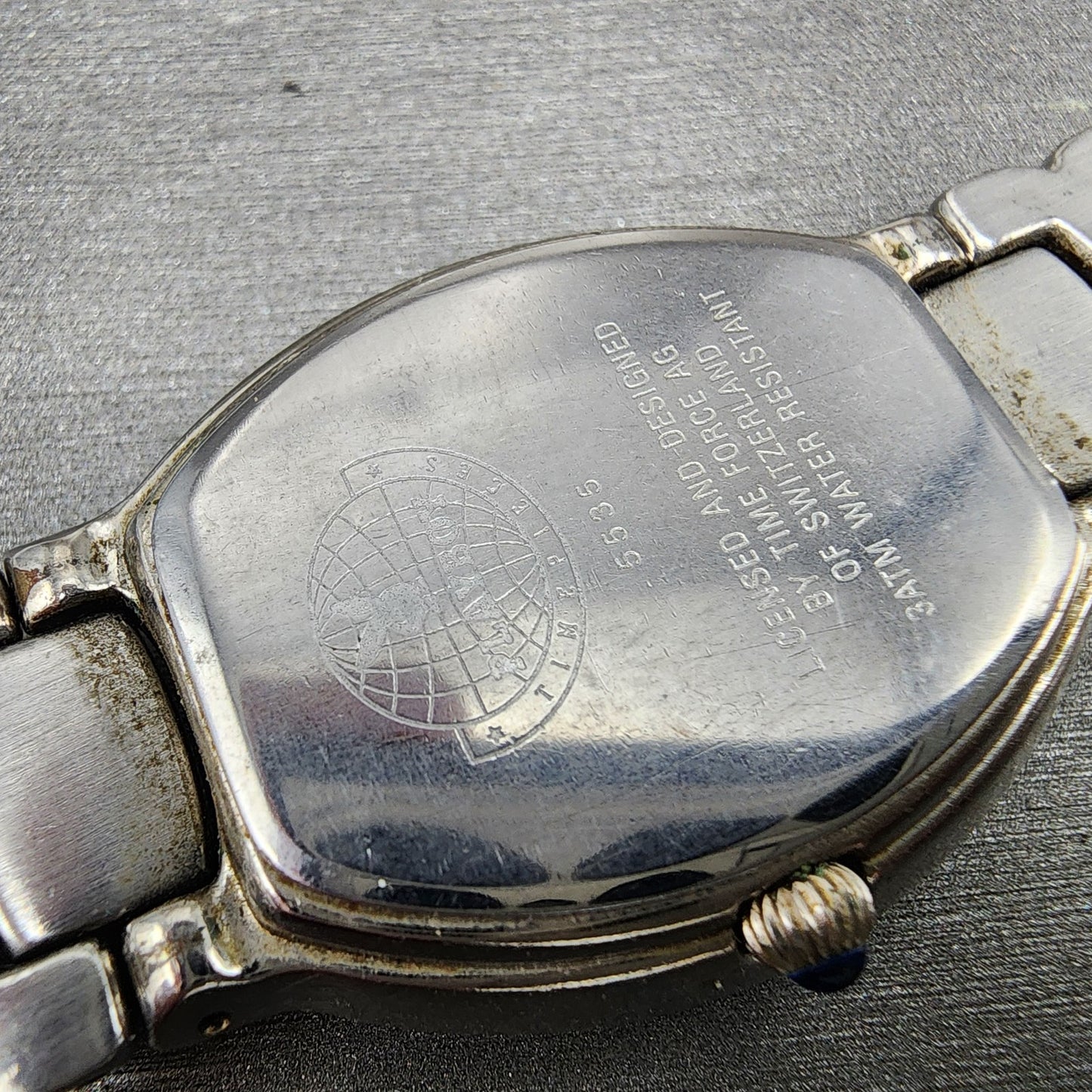 Playboy Watch Unisex 29mm White Dial Silver Tone Oval New battery MISSING CLASP9