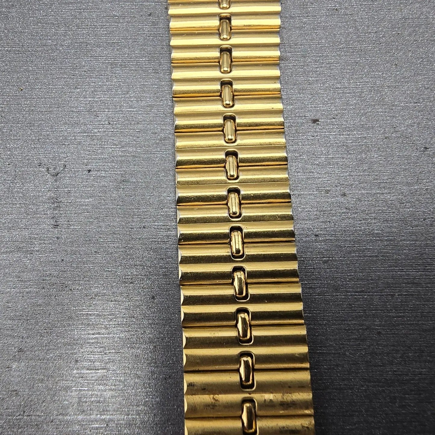 Seiko Bracelet 18mm Stainless Steel Gold Tone Vintage Japan Z1332L Broken Clasp6