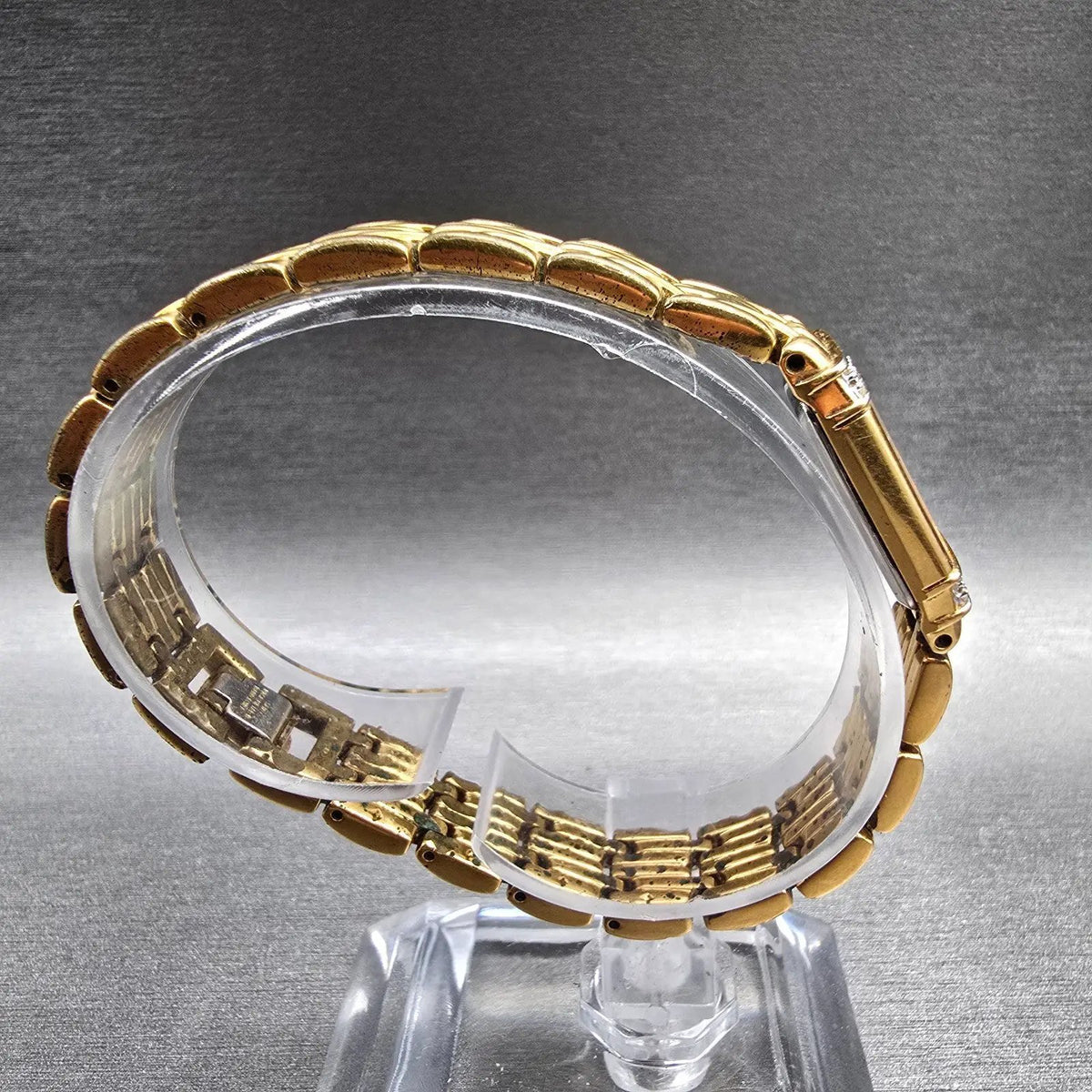 Seiko Watch Women 14mm Pink Dial Gold Tone Gemmed Rectangle 2E20-7191 New Batt8