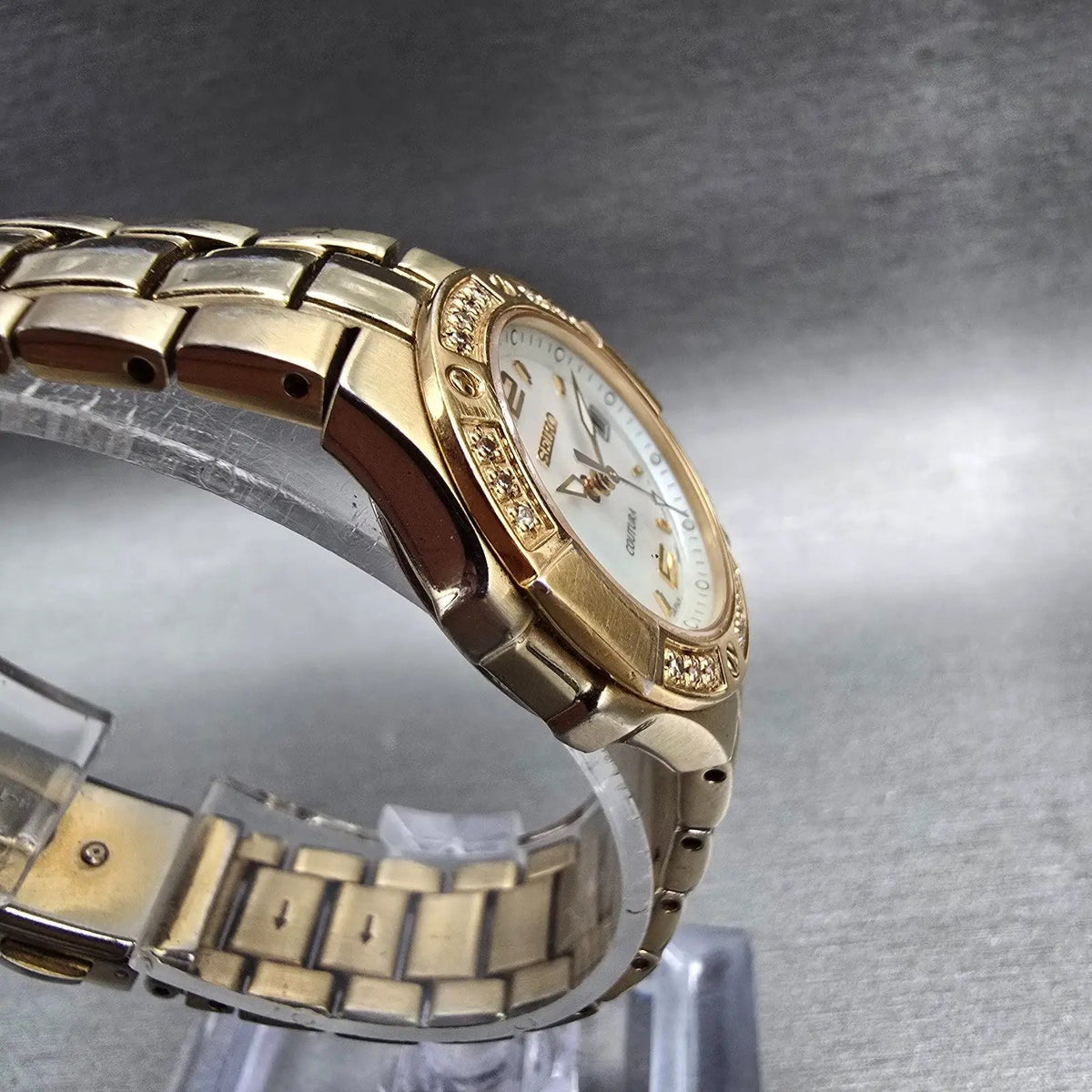Seiko Coutura Watch Women 26mm MOP Dial Gold Date Diamonds 7N82-0CG0 New Batt3