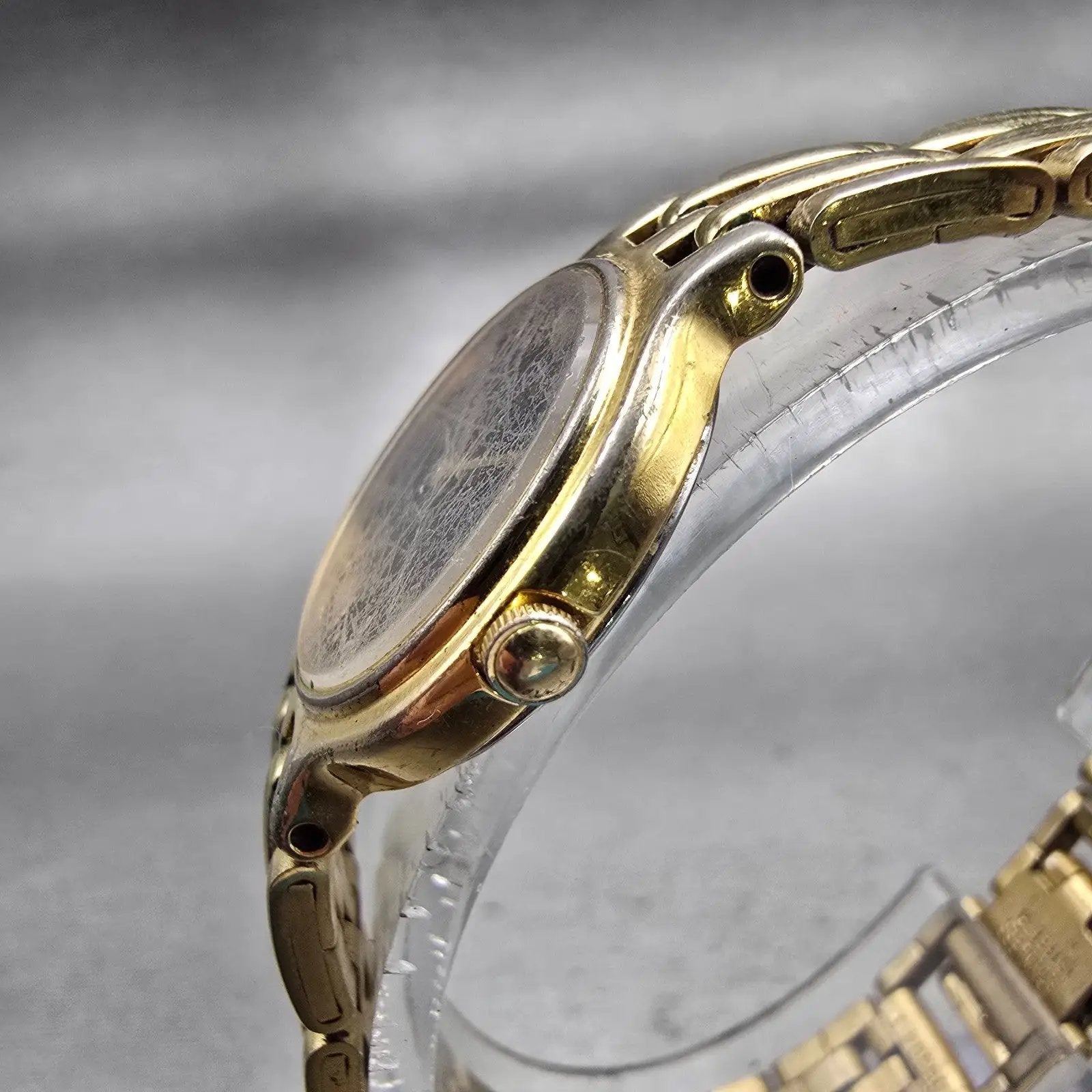 Seiko Watch Women 22mm Black Dial Gold Tone Round 1N00-0A99 New Battery Vintage2